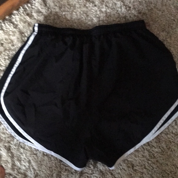 Nike dri fit running shorts - Picture 2 of 4